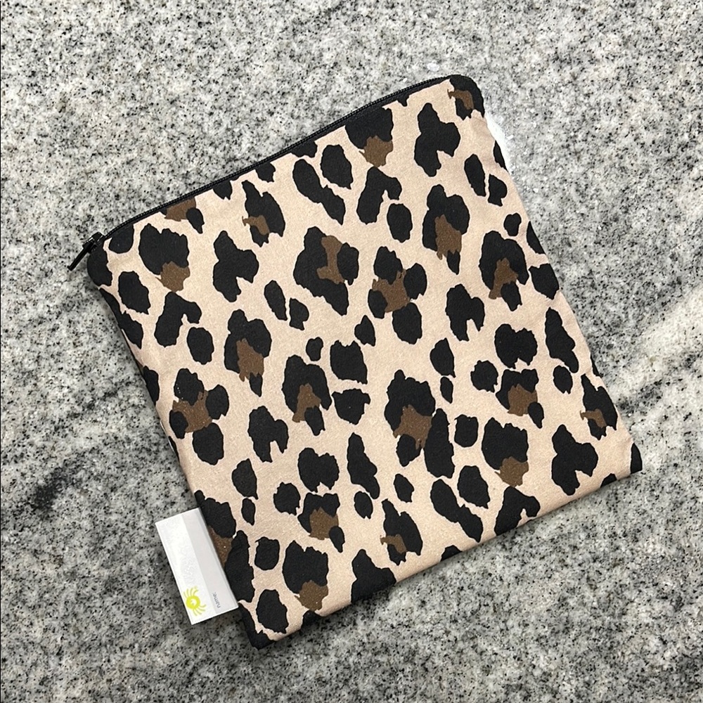 Itzy Ritzy Leopard pouch